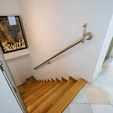 Zaragoza 66, By Homing U